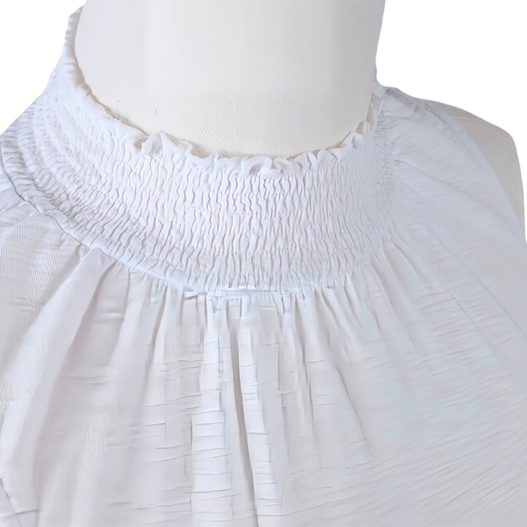Nation LTD White Ruffle Neck Sleeveless Top Gold Snaps Fitted Size XS Girly - Picture 4 of 6